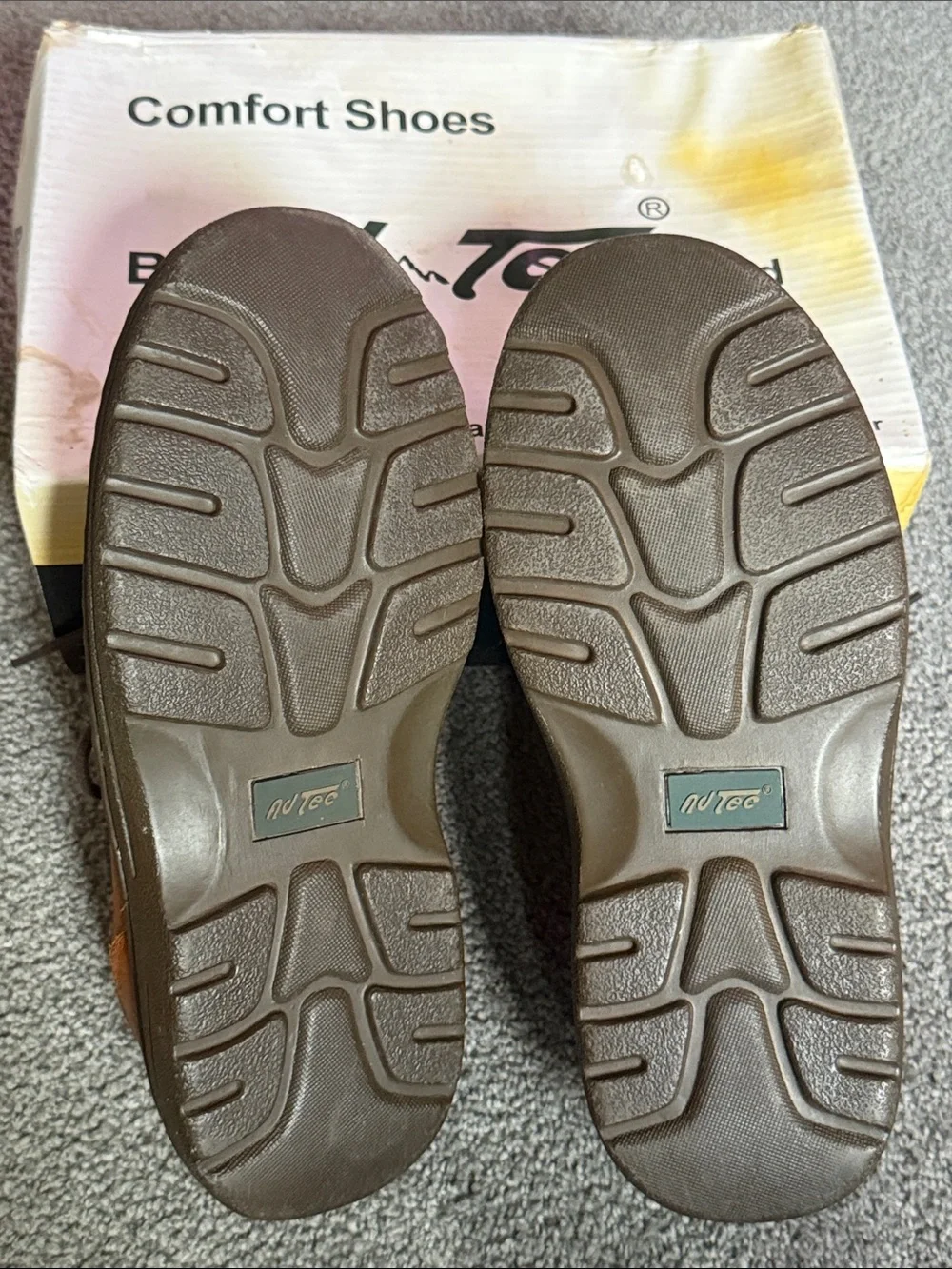 Lace-Up Leather Shoes in Tan. By Ad Tec Gold. Advanced Technology. Size 8.5.